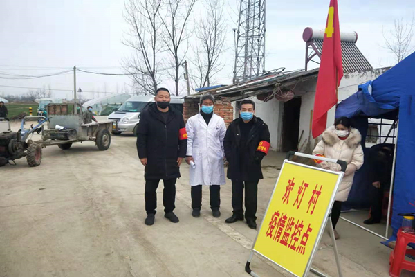 参与村支两委开展疫情防控工作_副本.jpg