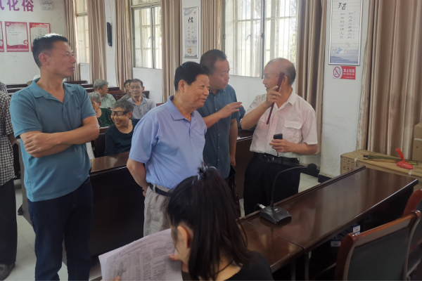 姜典法主任一行参观巢湖市凤凰山街道兴巢社区老年学校_meitu_1.jpg