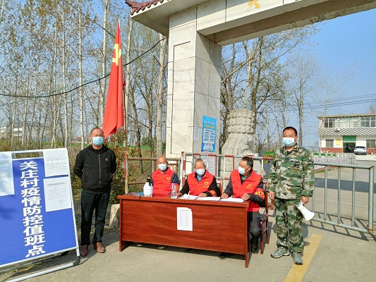 7.凤台县钱庙乡退休党员志愿者.jpg