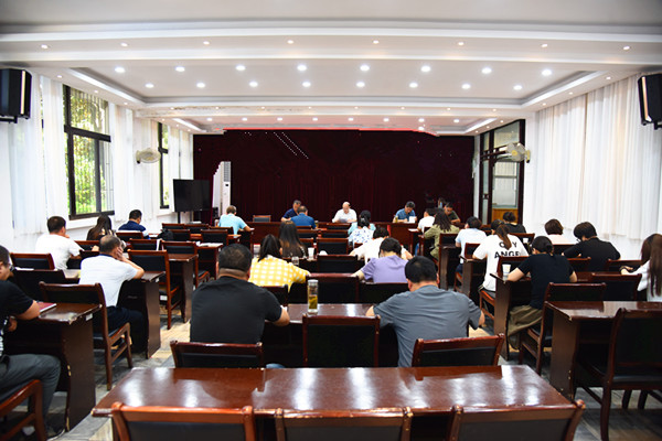 会场全景600.jpg